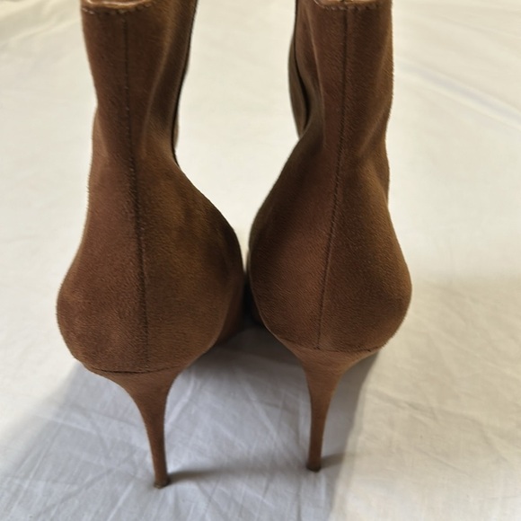 Jessica Simpson Chelsea Faux Suede 4 in Heel Brown Boots Size 11 - Picture 4 of 7